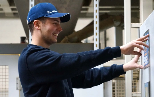 stellenangebot-maf maschinen-bedienen-salvana-job-betrieb-produktion-stellenangebot-waage-steuern